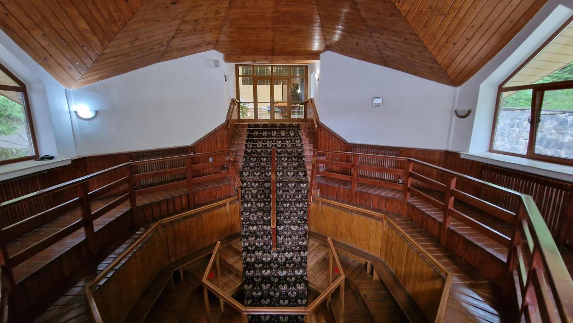 Hotel Bradul - Covasna Bagian luar foto